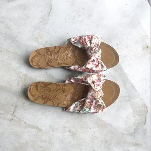 Blowfish Malibu Floral Knot Slide Sandals